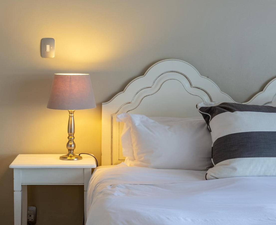 Whale Rock Luxury Lodge Hermanus Esterno foto