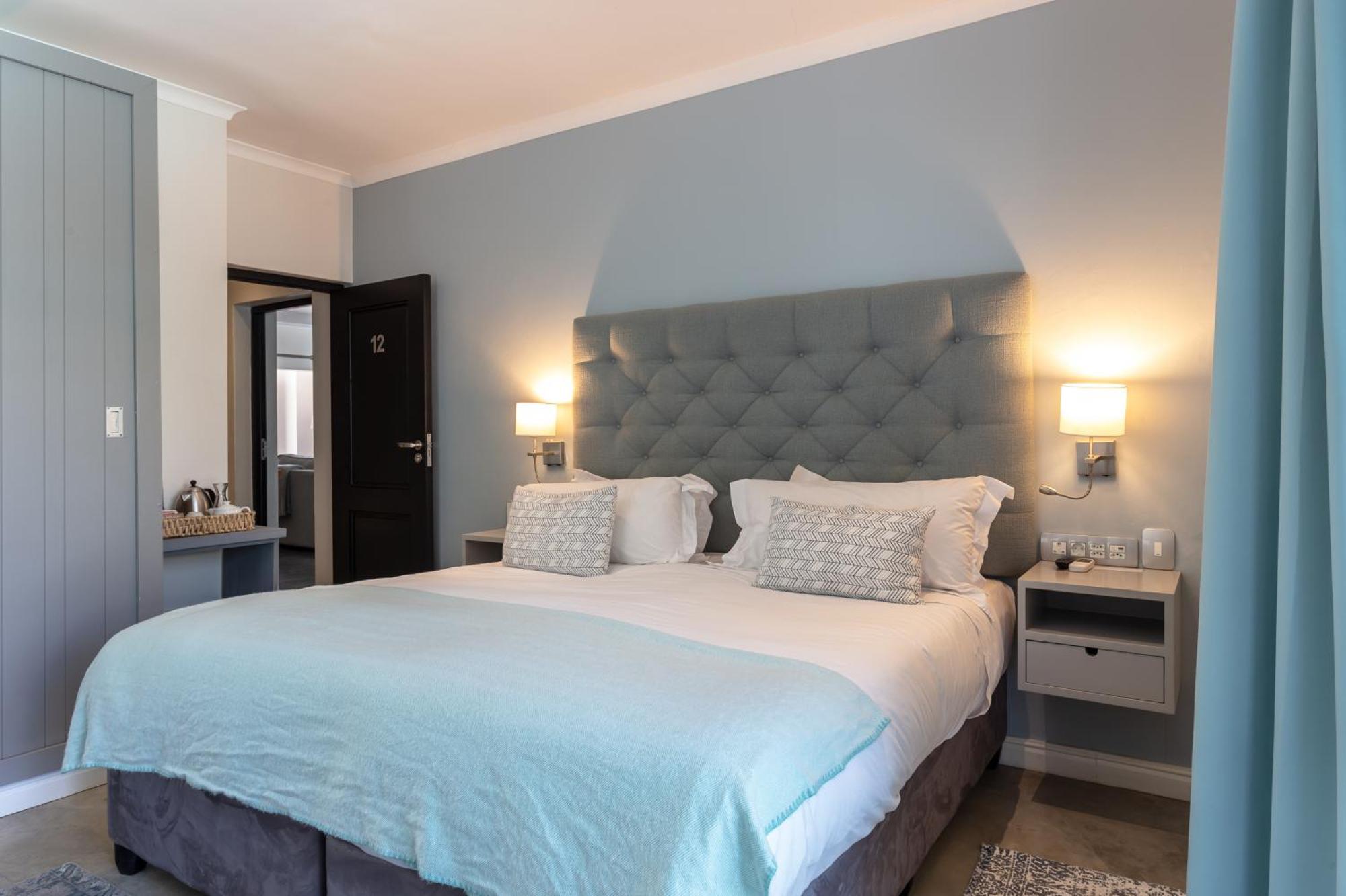 Whale Rock Luxury Lodge Hermanus Esterno foto