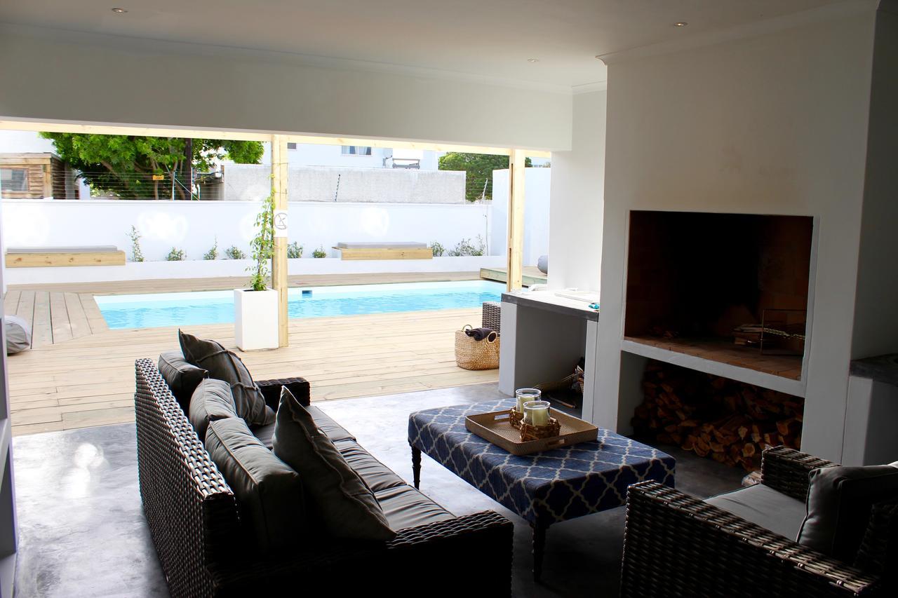 Whale Rock Luxury Lodge Hermanus Esterno foto