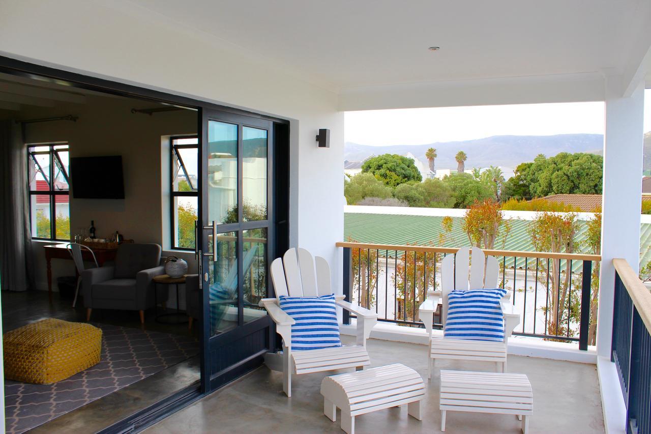 Whale Rock Luxury Lodge Hermanus Esterno foto